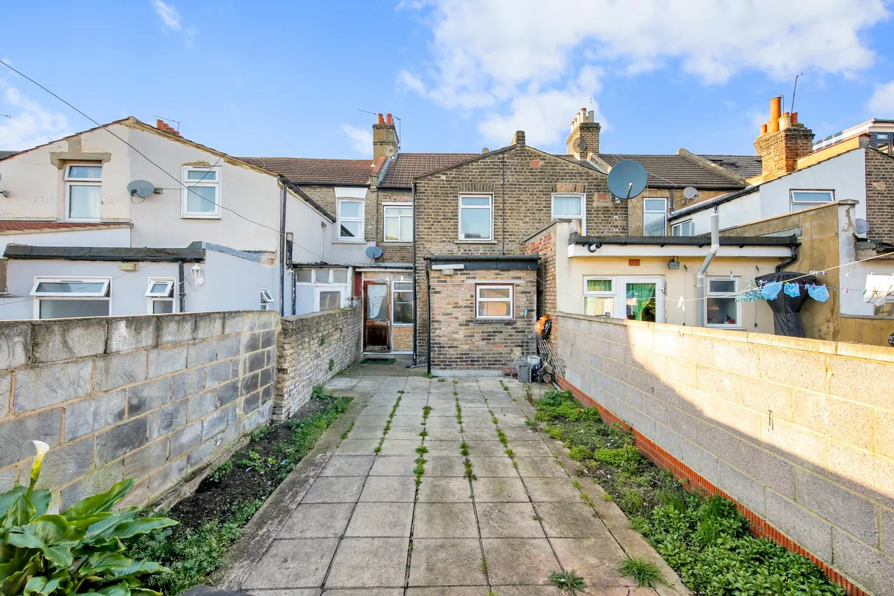 43 Lansdown Road, Newham, London, Greater London, E7 8NF, photo 2