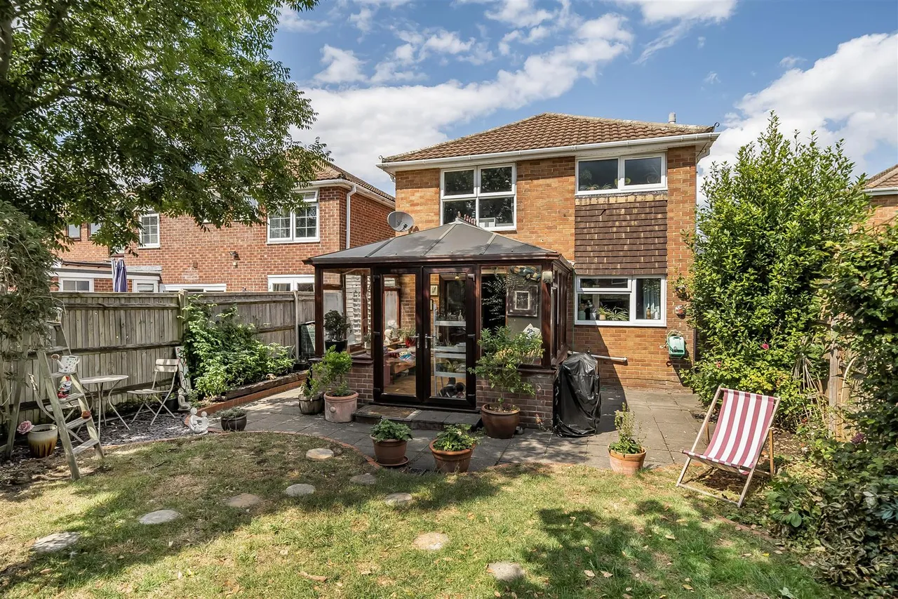 Hollam Crescent, Fareham, photo 12