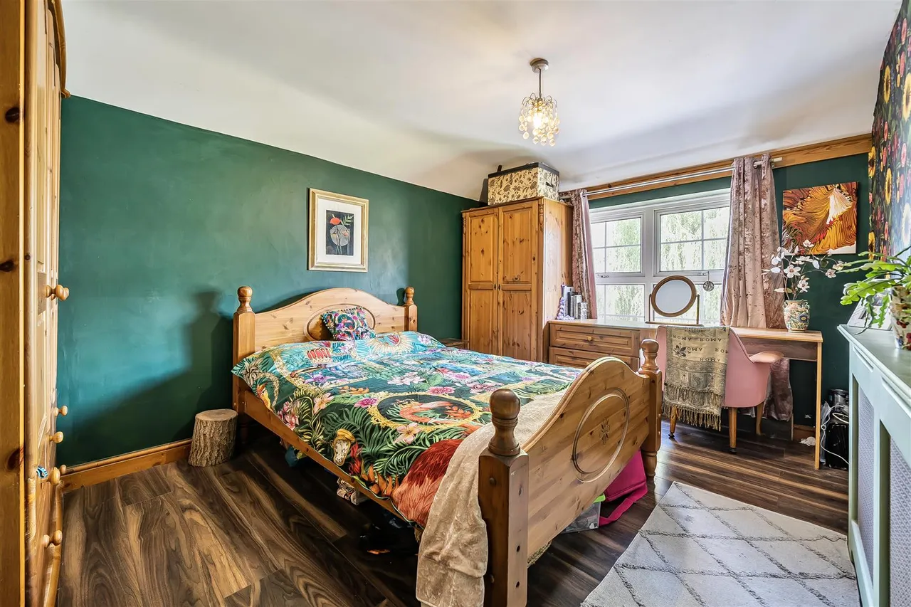 Hollam Crescent, Fareham, photo 13