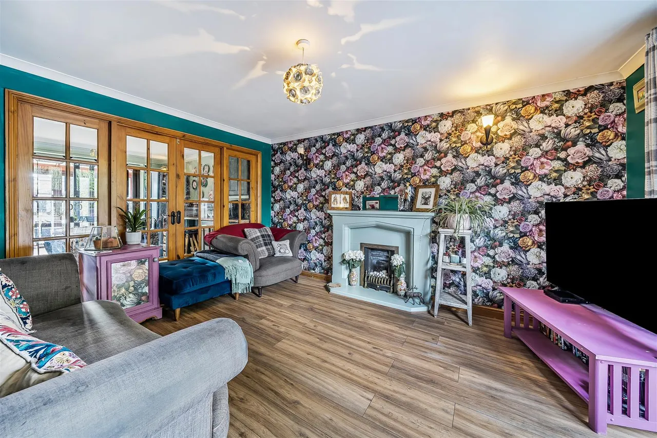 Hollam Crescent, Fareham, photo 4
