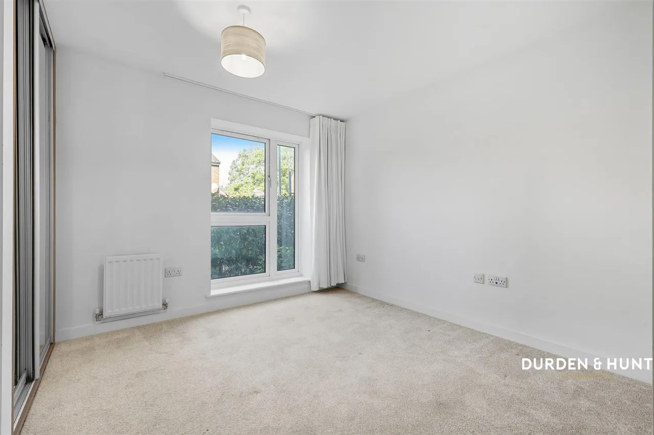 Newmans Lane, Loughton, IG10, photo 10