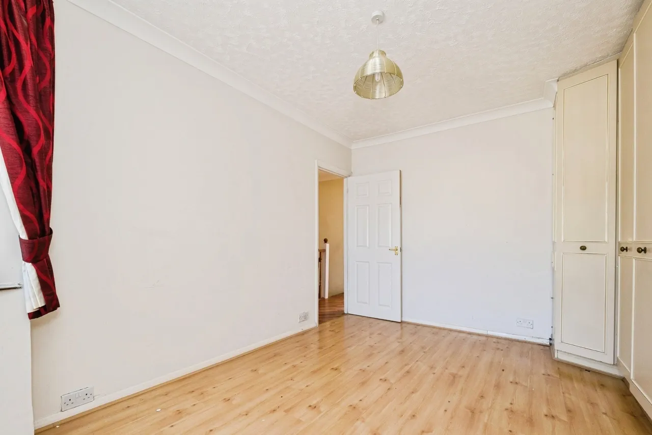 Osborne Road, Hornchurch, RM11, photo 32
