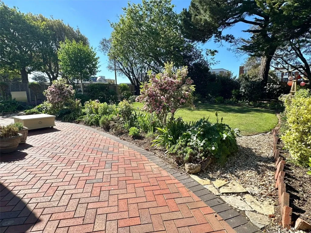 Milford on Sea, Lymington, photo 37