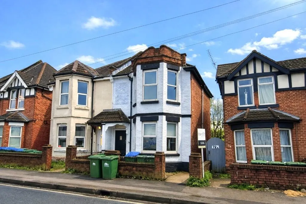 1 bed flat to rent — 74 Bitterne Road West, Southampton, SO18 1AP