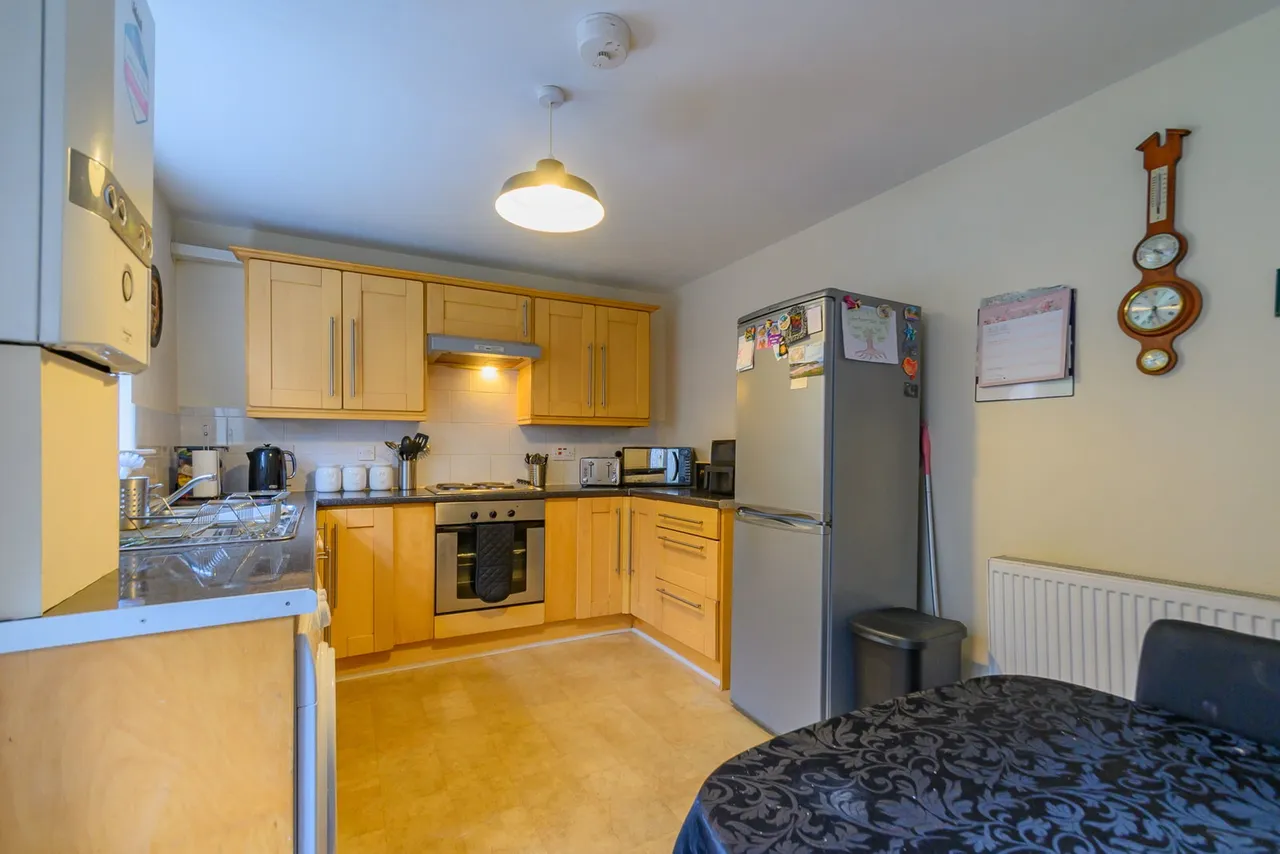 Adelaide Street East, Heywood, photo 8