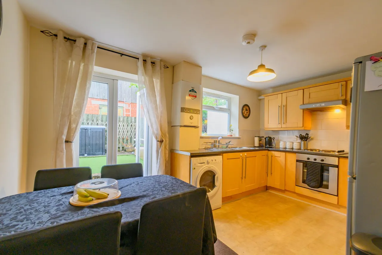 Adelaide Street East, Heywood, photo 9