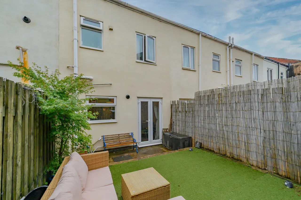 Adelaide Street East, Heywood, photo 19