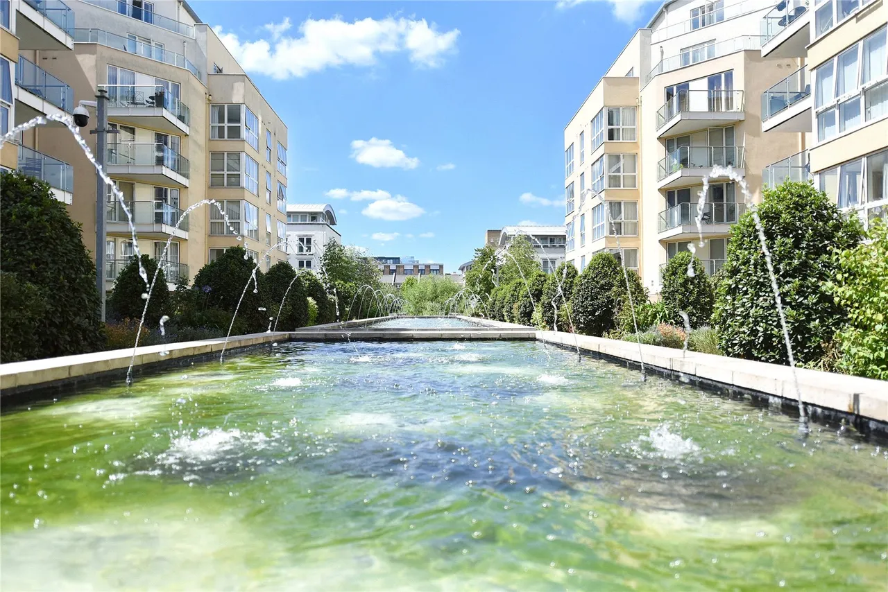 The Water Gardens, Canada Water, SE16, photo 9
