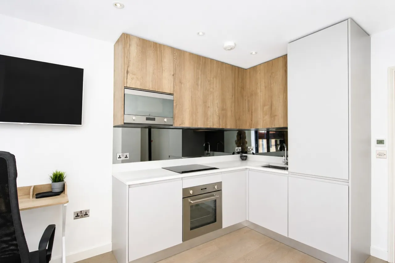 Apex House, 81 Camp Road, St. Albans, Hertfordshire, photo 4