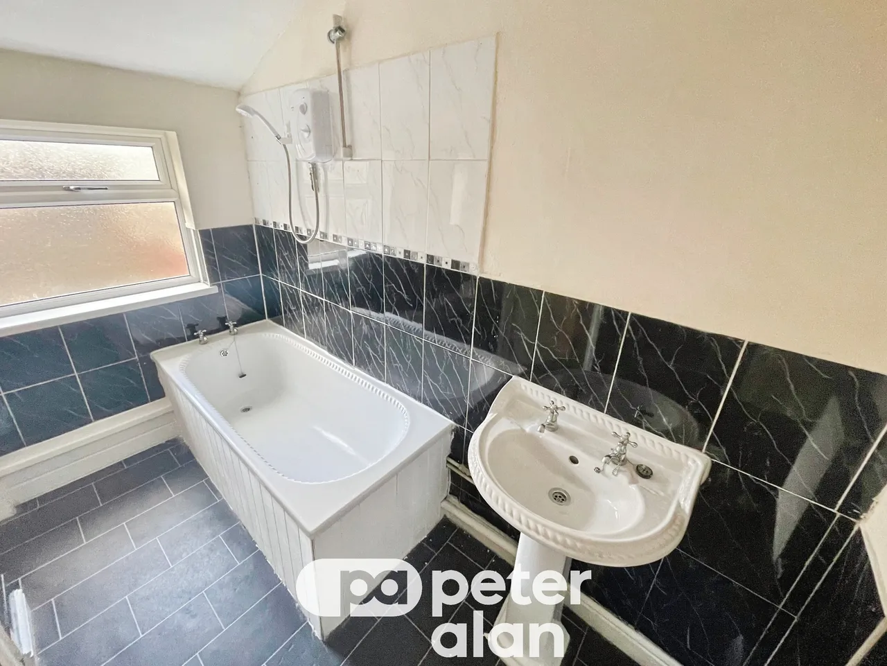 Oakley Street, Newport, NP19, photo 8