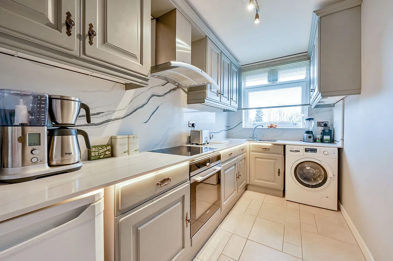 17 Westpark, 39-41 Eaton Rise, London, photo 3
