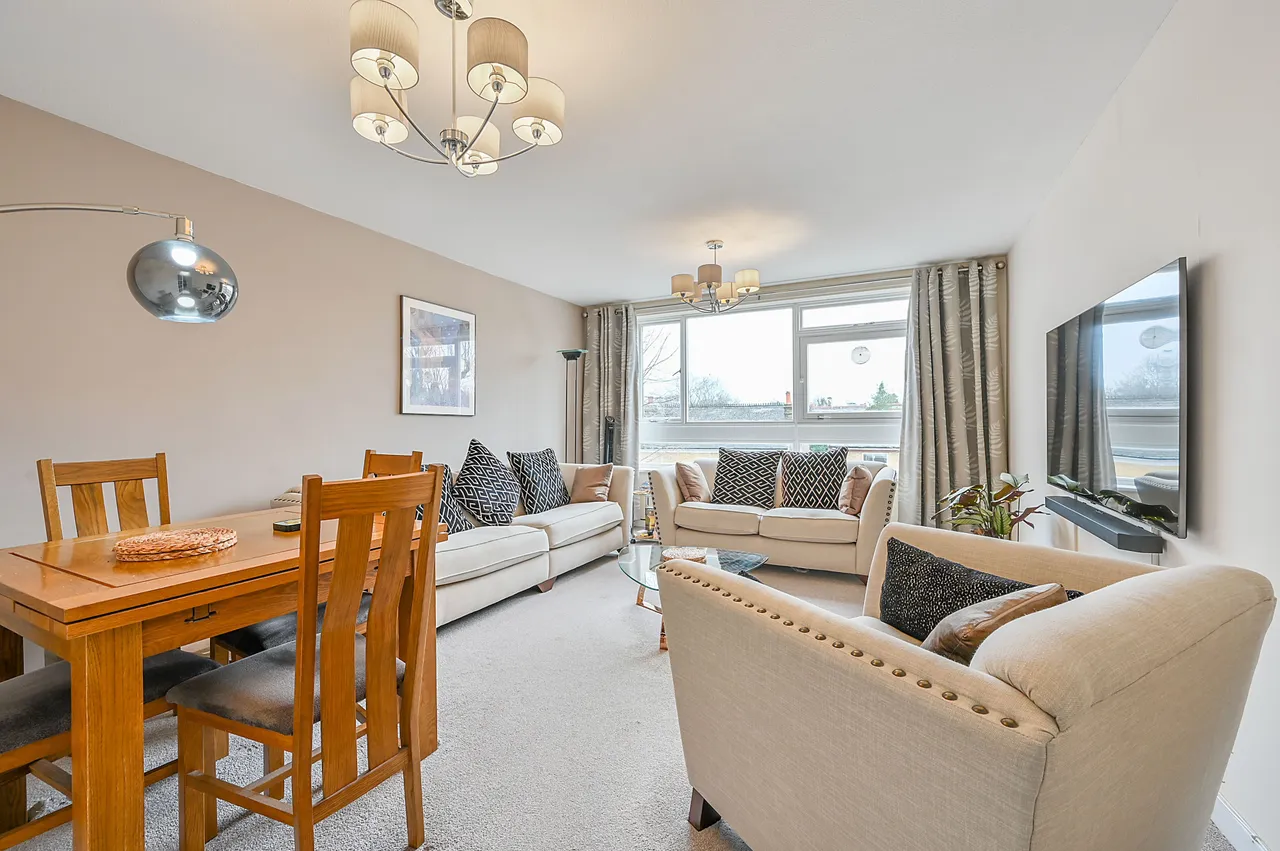 17 Westpark, 39-41 Eaton Rise, London, photo 4