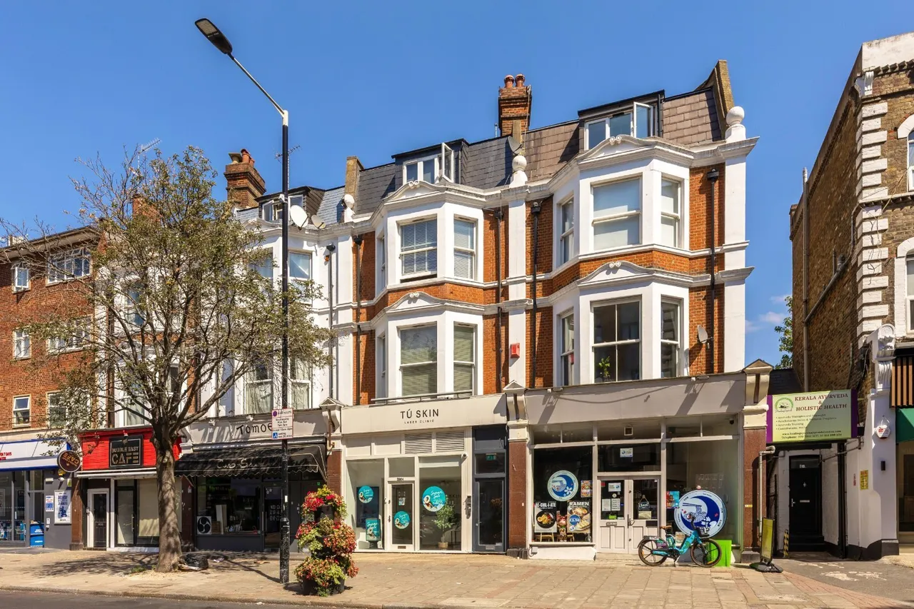 Upper Richmond Road, London, SW15, photo 6