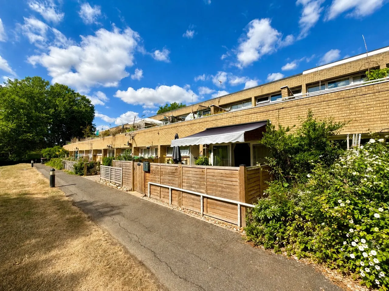 1 bed house for sale, Lucas Place, Woughton On The Green, MK6