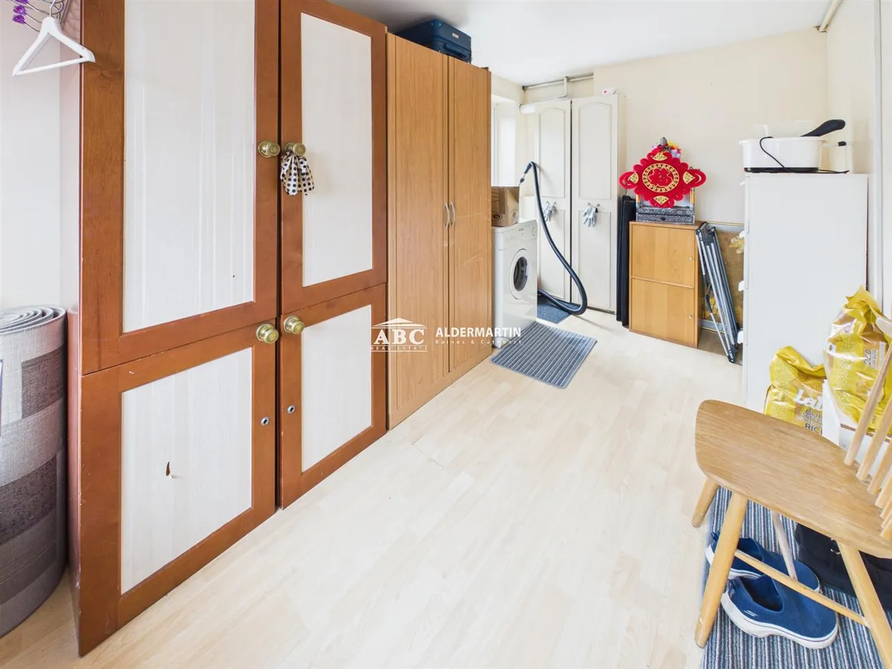 Ridge Close, London, photo 11