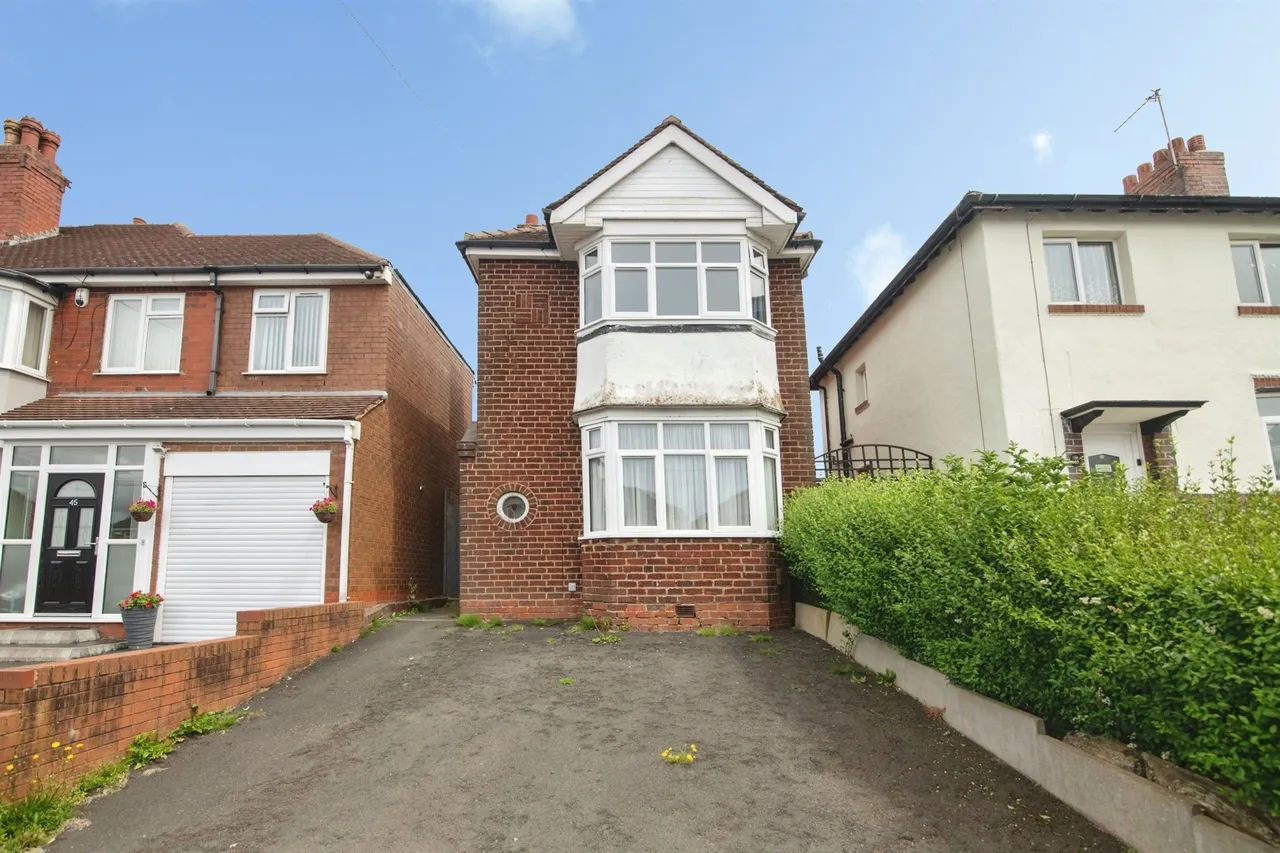 2 bed house for sale — Landswood Road, Oldbury