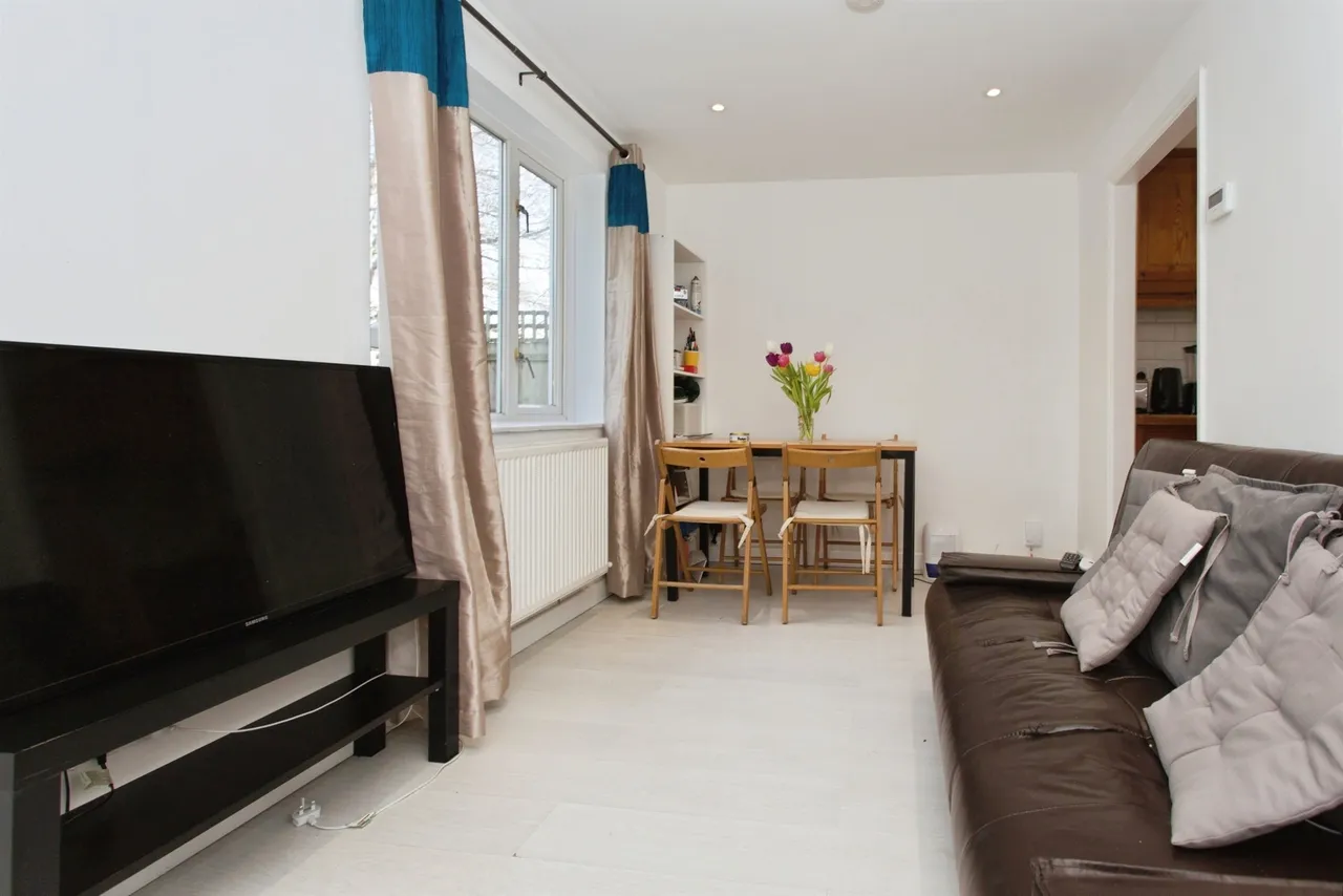Atkins Close, Cambridge, CB4, photo 3
