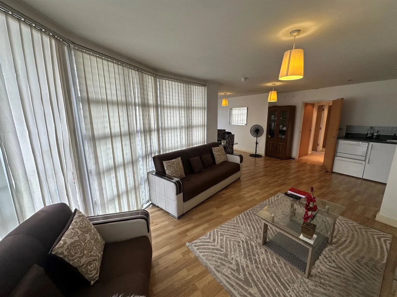High Road, Romford, RM6, photo 2