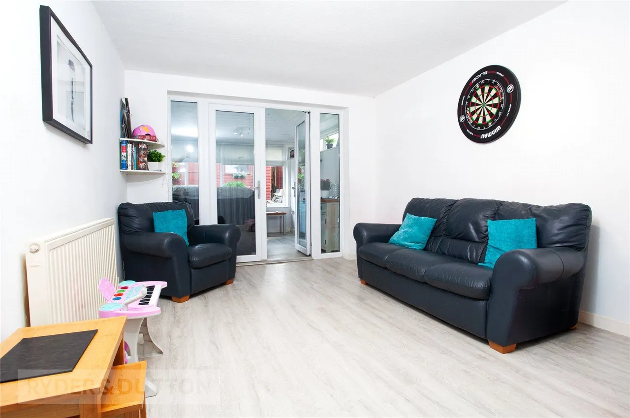 Meadow Road, Woodside, M24, photo 12