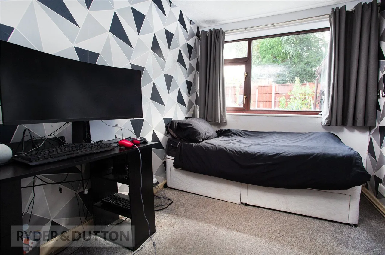 Meadow Road, Woodside, M24, photo 26
