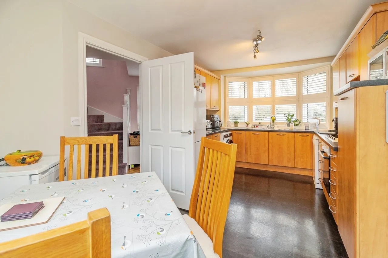 Rays Close, Bletchley, Milton Keynes, Buckinghamshire, MK2, photo 6