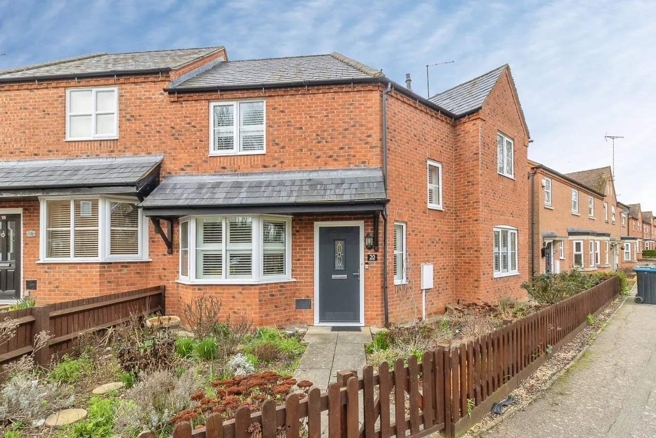 Rays Close, Bletchley, Milton Keynes, Buckinghamshire, MK2, photo 19