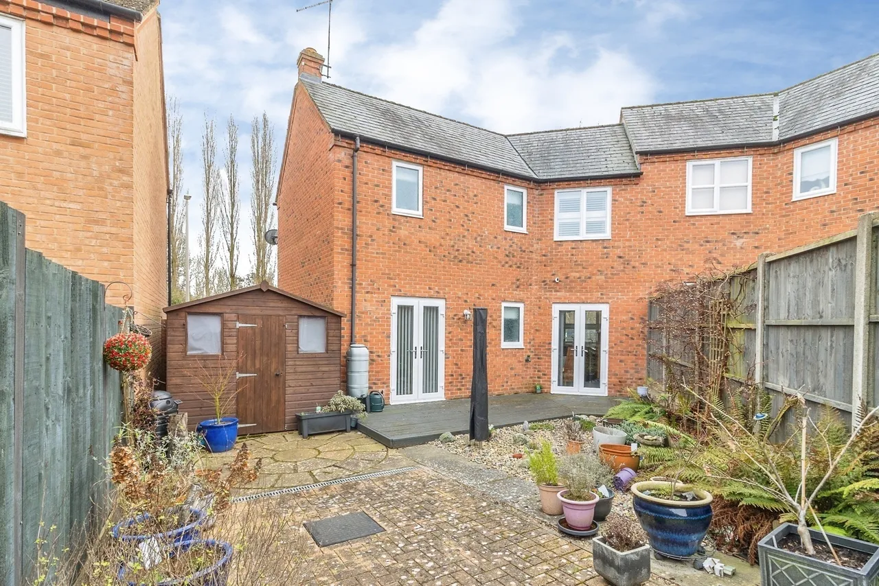 Rays Close, Bletchley, Milton Keynes, Buckinghamshire, MK2, photo 18