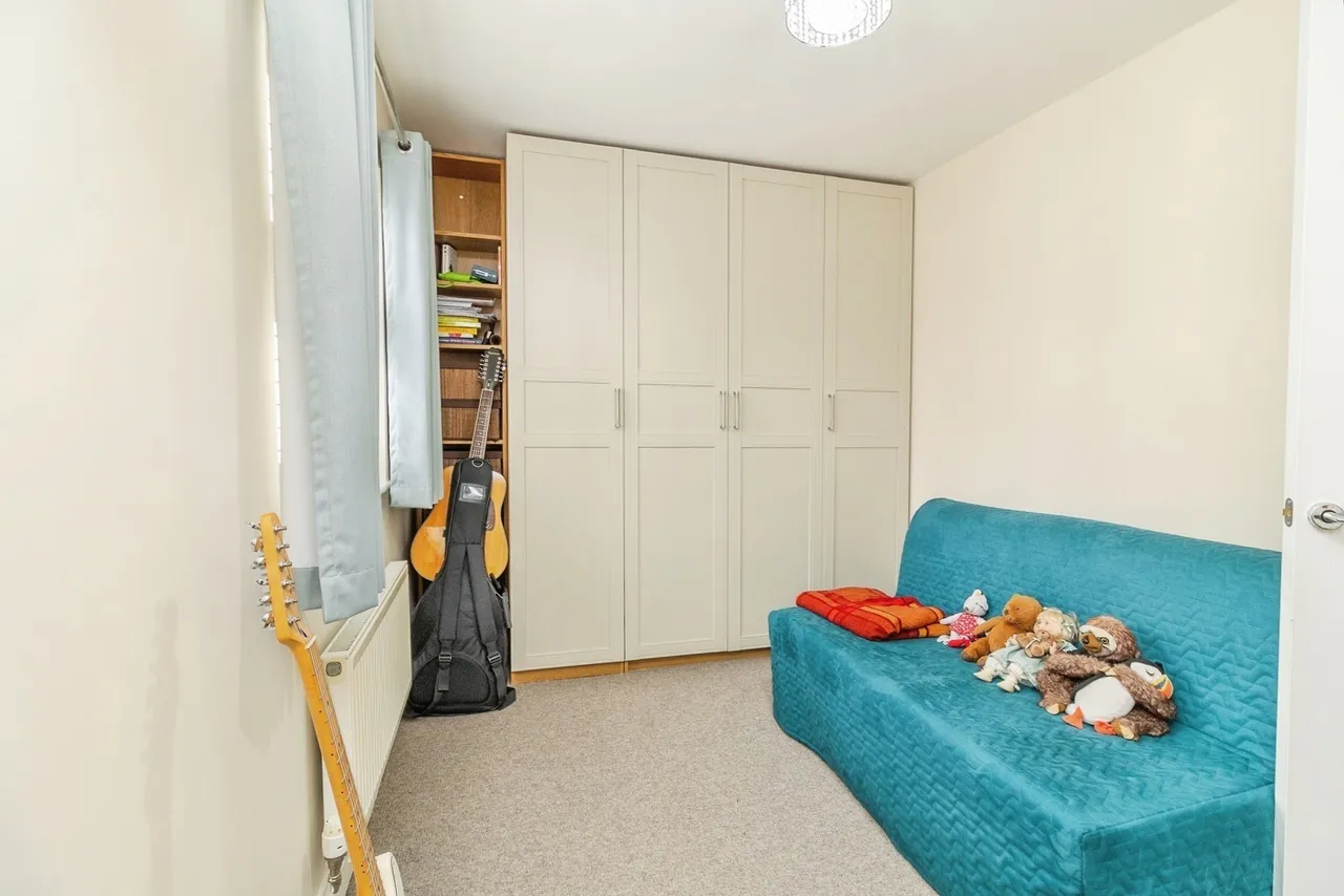 Rays Close, Bletchley, Milton Keynes, Buckinghamshire, MK2, photo 14
