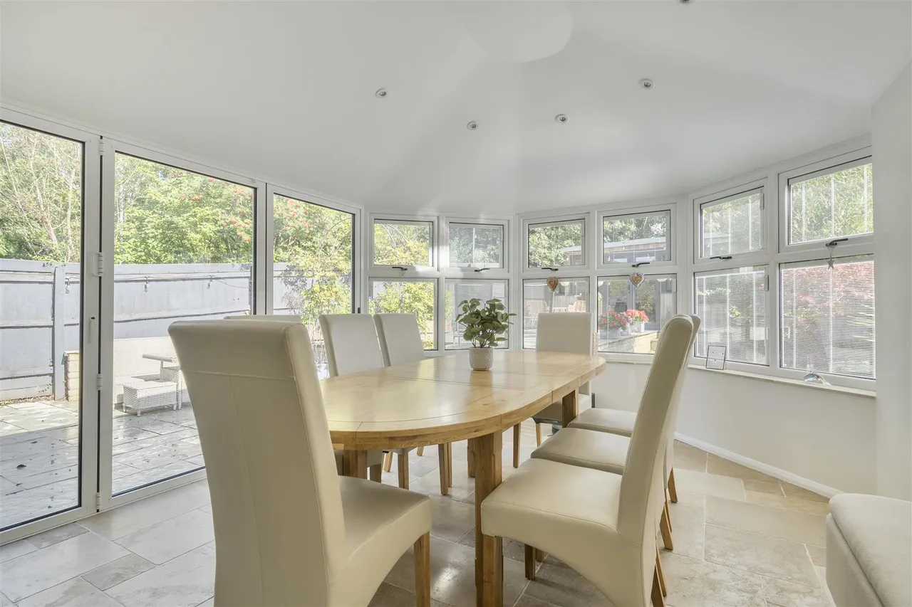Woodpecker Mews, Chippenham, SN14, photo 7