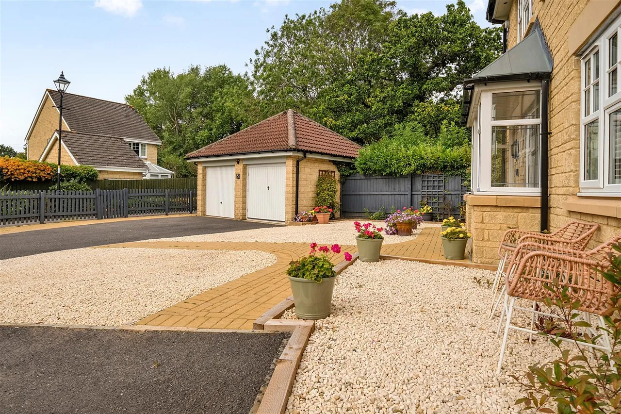 Woodpecker Mews, Chippenham, SN14, photo 23