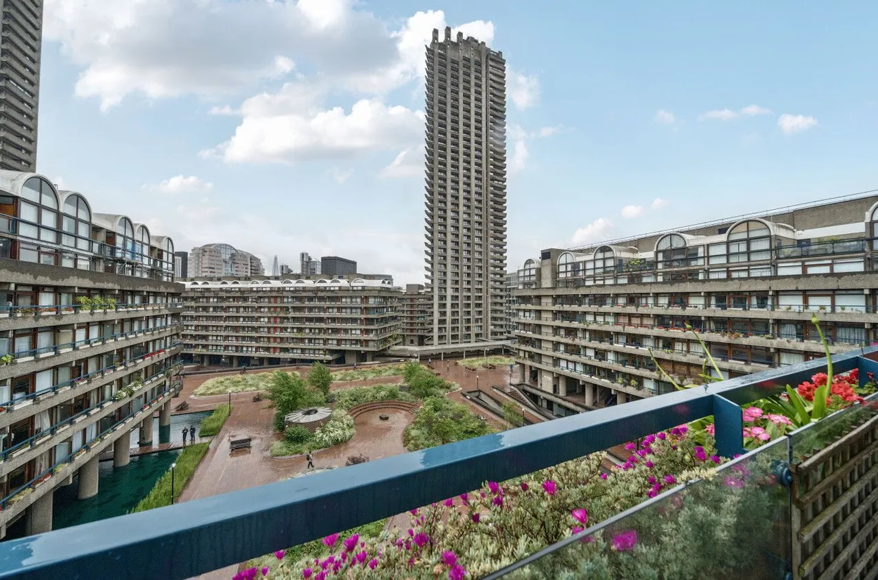 Bunyan Court Barbican, EC2, photo 13