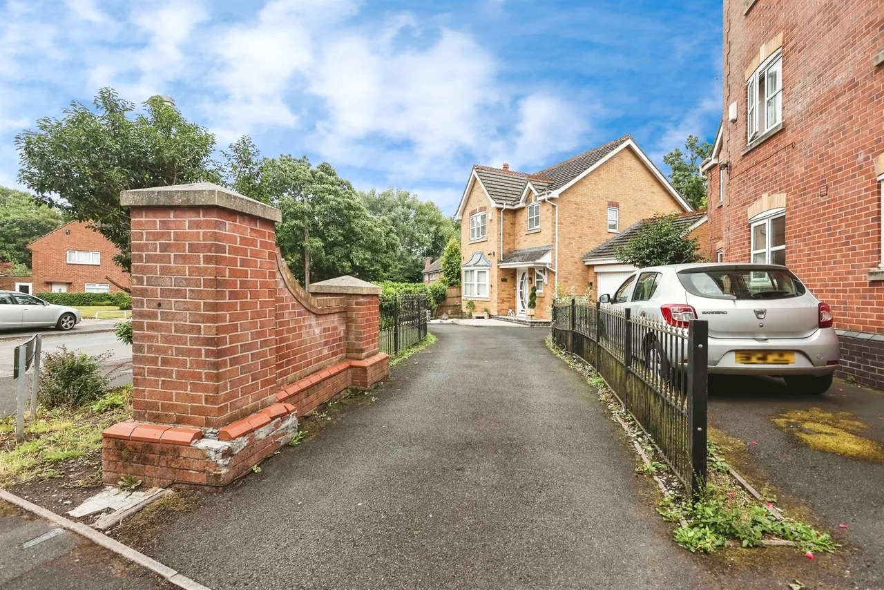 Greenacres, Bartley Green, B32, photo 17