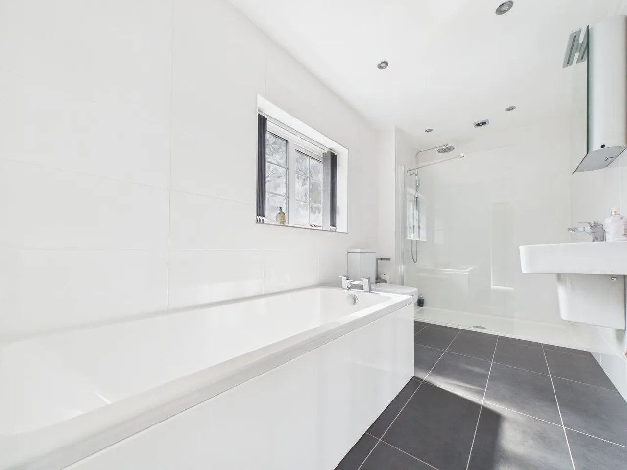 Wombourne, Wolverhampton WV5 0JA, photo 16