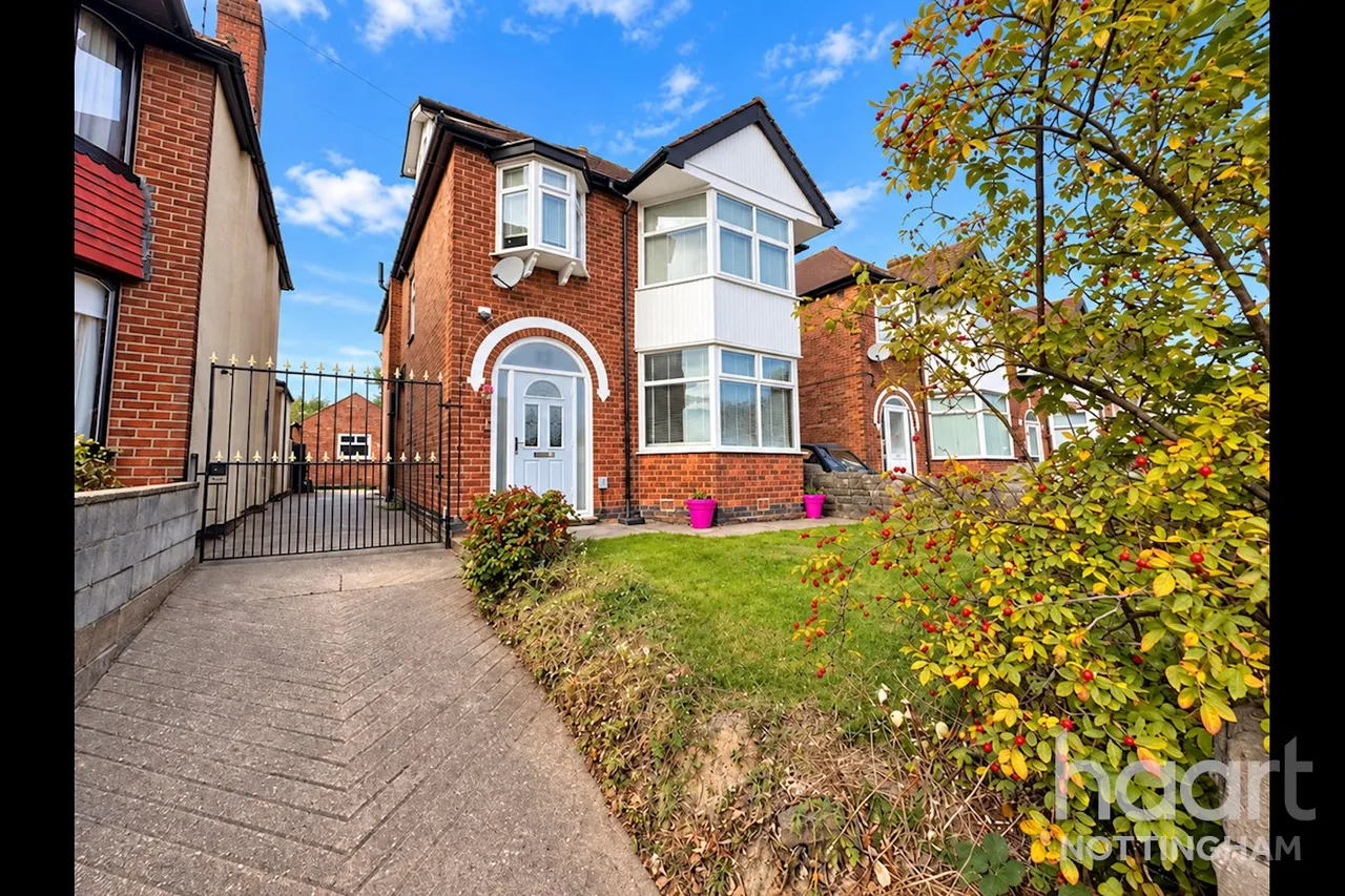 4 bed house for sale, Trentdale Road, Carlton, NG4