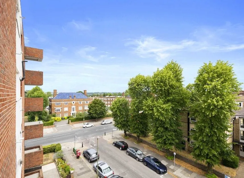 Ballards Lane, Finchley, N3, photo 7