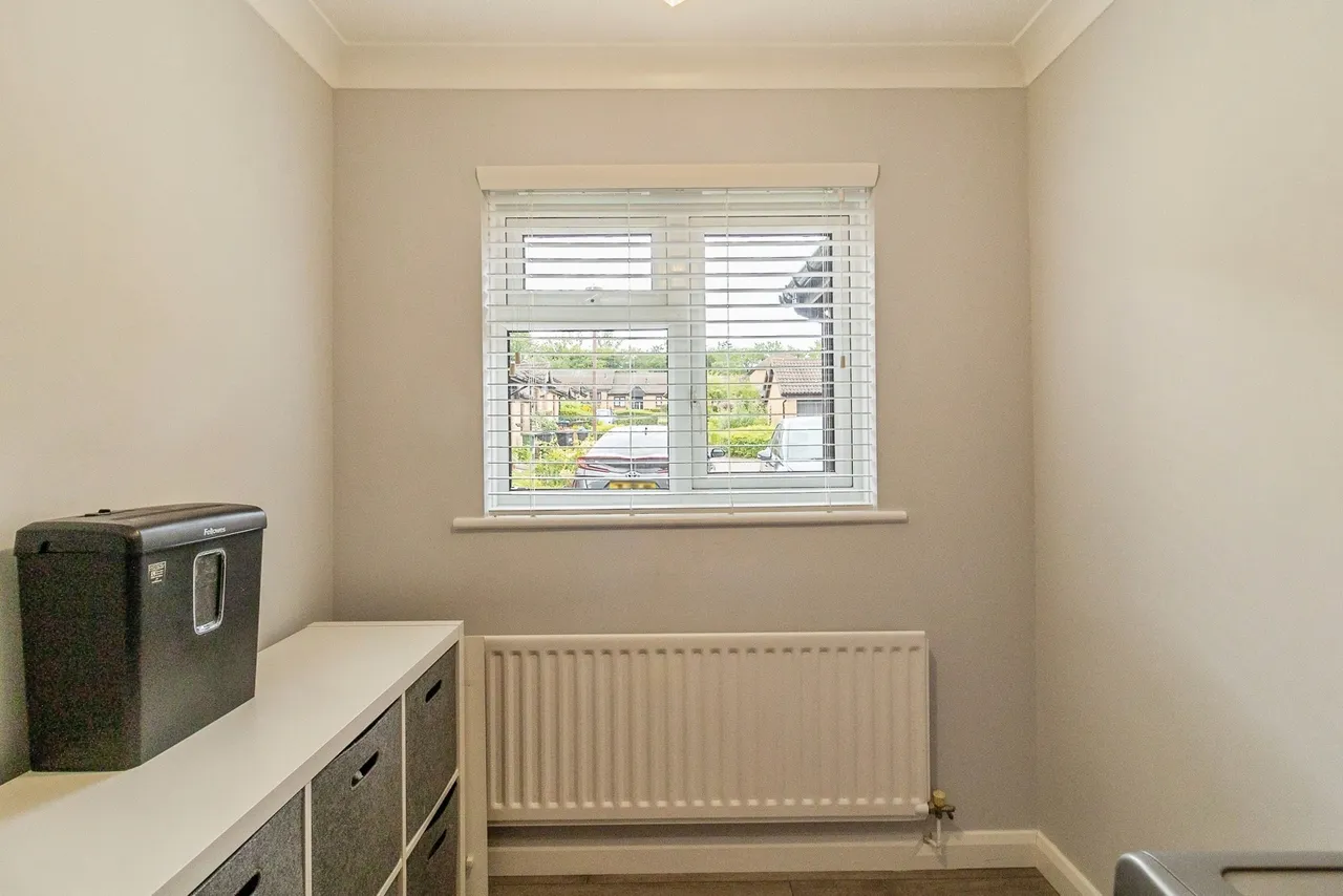 Bryony Place, Conniburrow, Milton Keynes, Buckinghamshire, MK14, photo 20