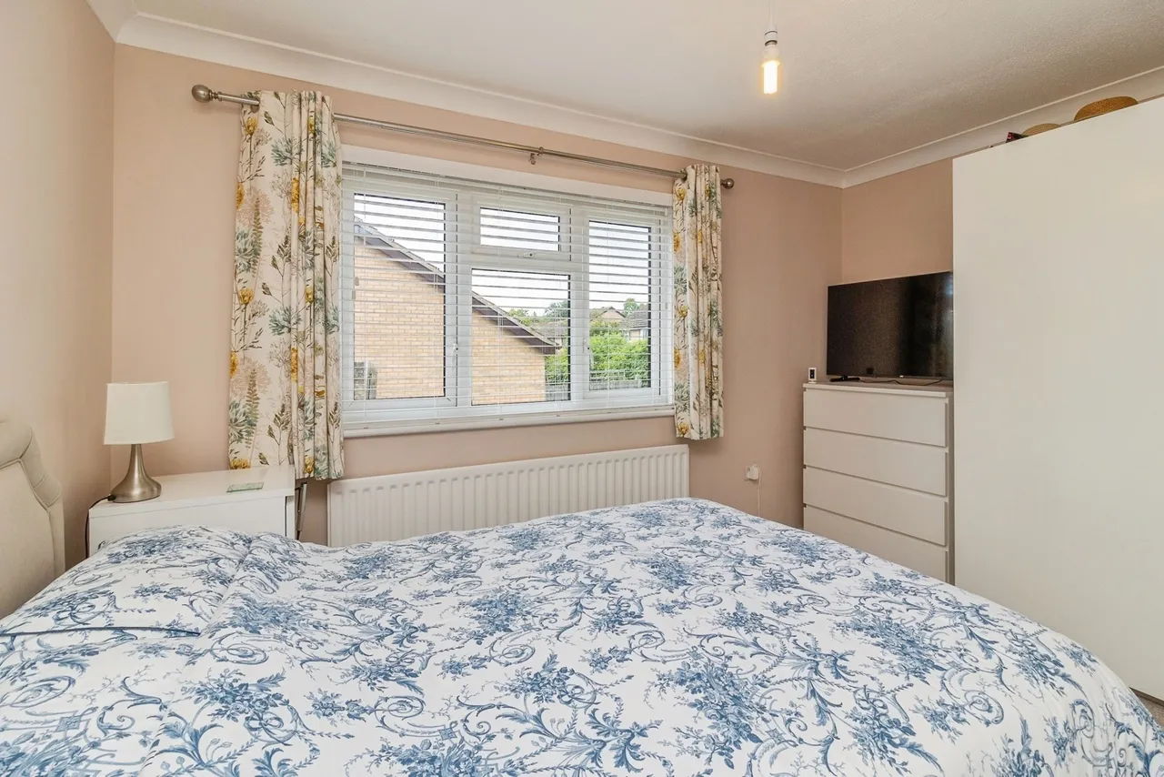 Bryony Place, Conniburrow, Milton Keynes, Buckinghamshire, MK14, photo 13
