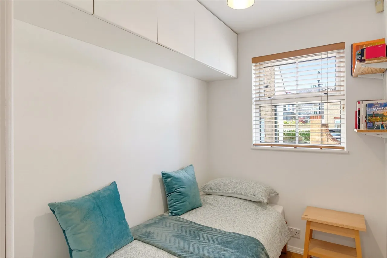 Shire Place, London, SW18, photo 8