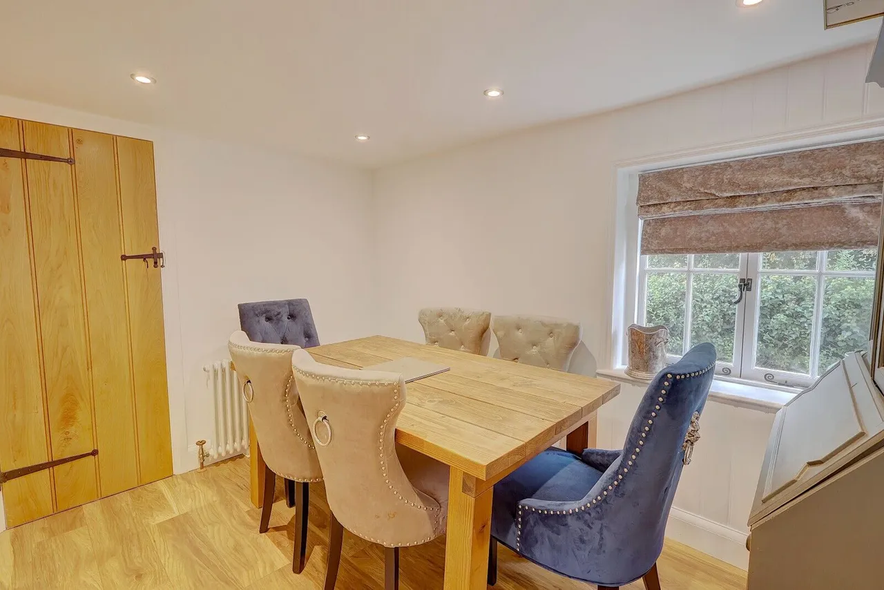 Amersham Road, High Wycombe, HP13, photo 8