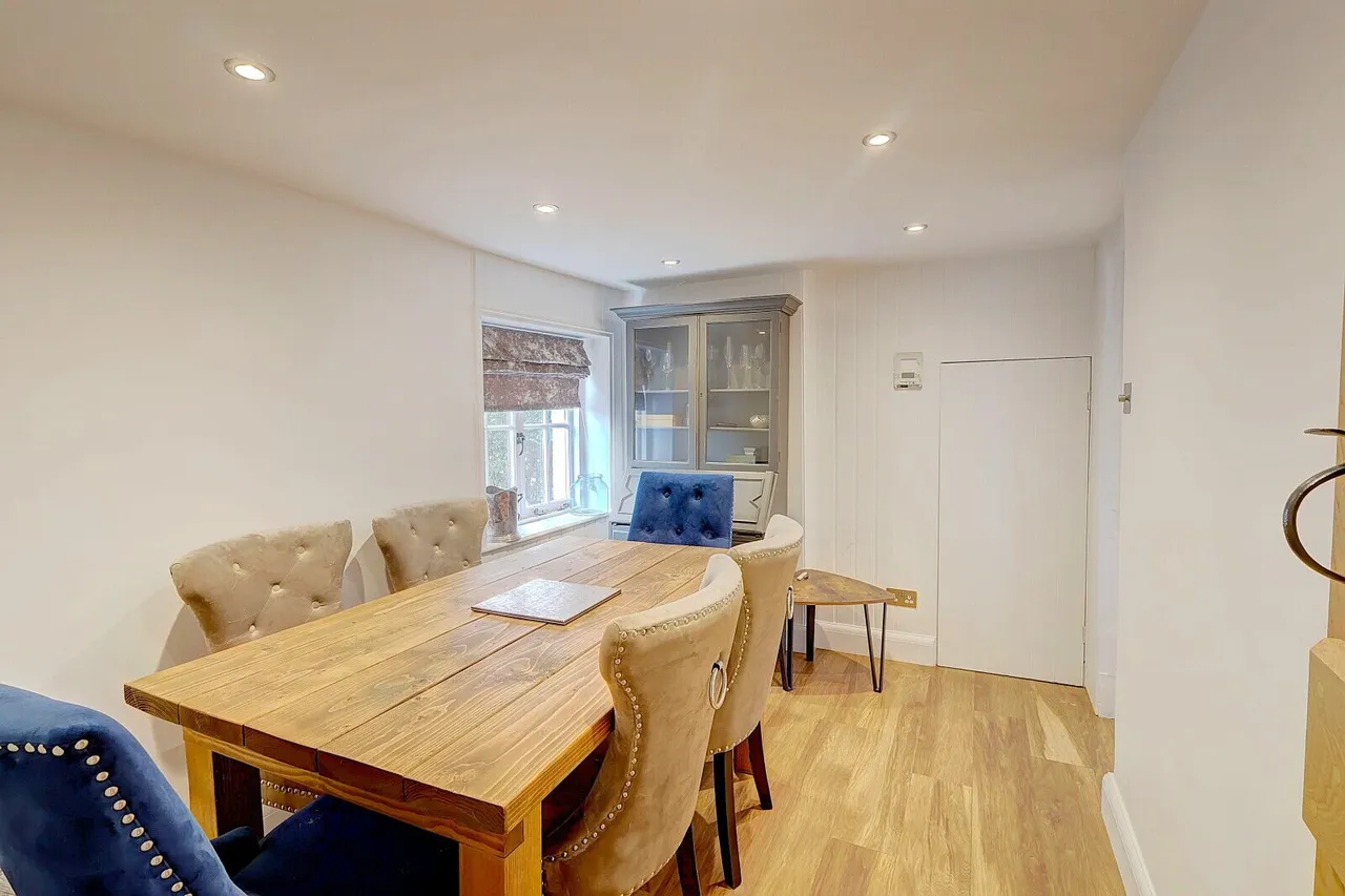 Amersham Road, High Wycombe, HP13, photo 13