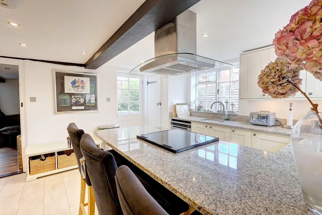 Amersham Road, High Wycombe, HP13, photo 12