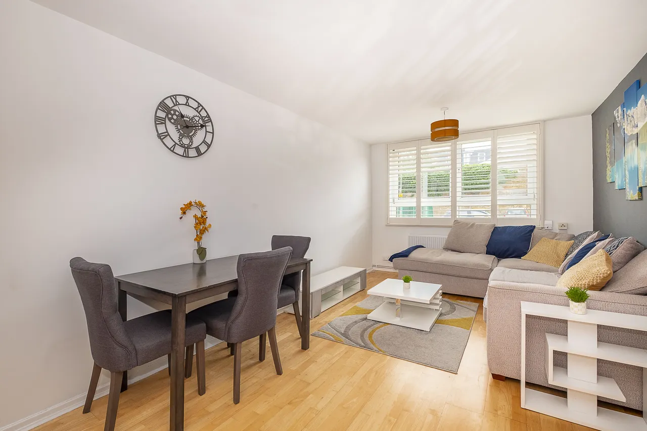 Kingham Close, London, SW18, photo 4
