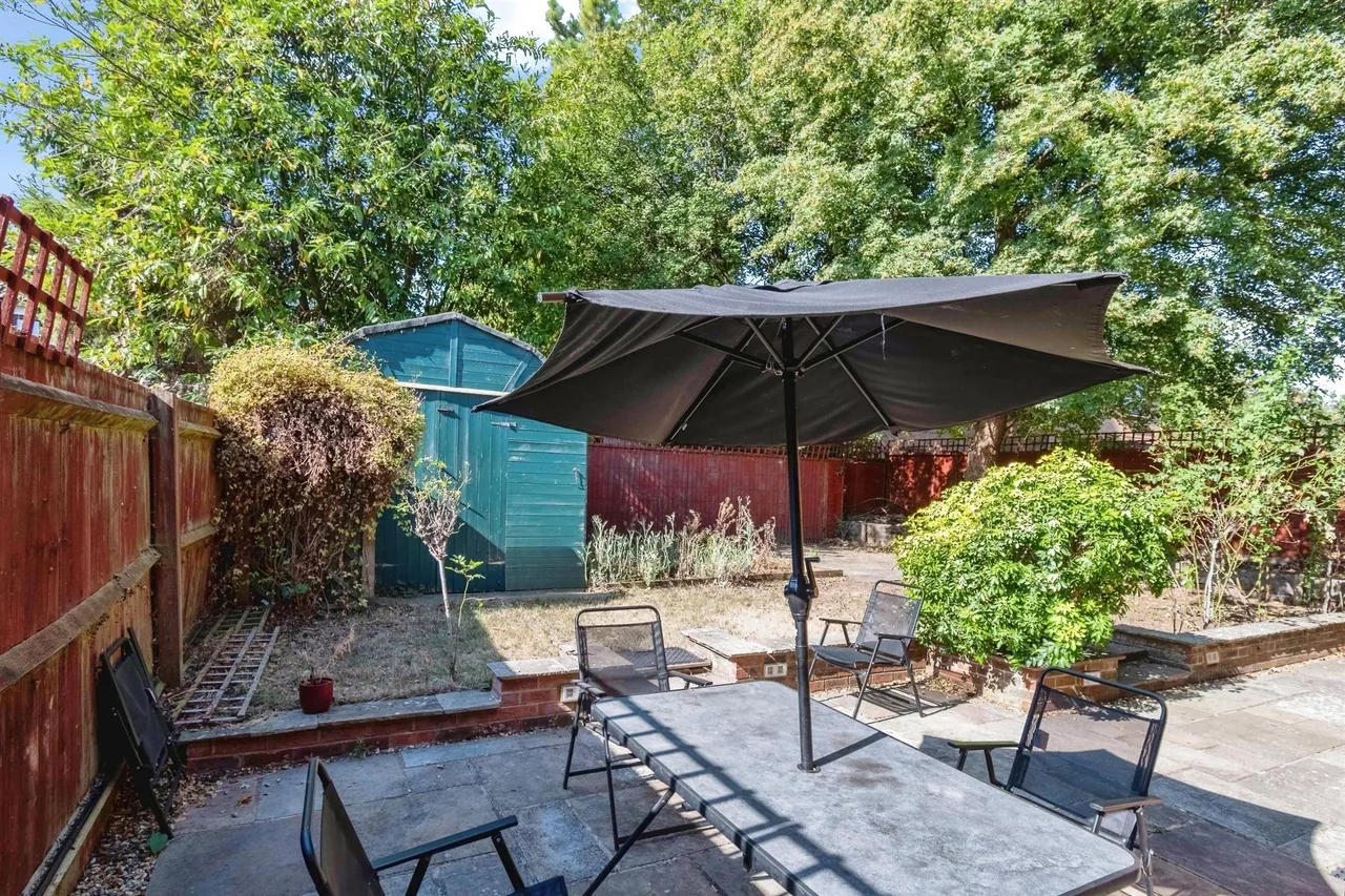 Hollybush Close, Chippenham, SN14, photo 15
