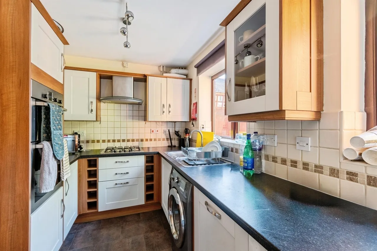 Hollybush Close, Chippenham, SN14, photo 7