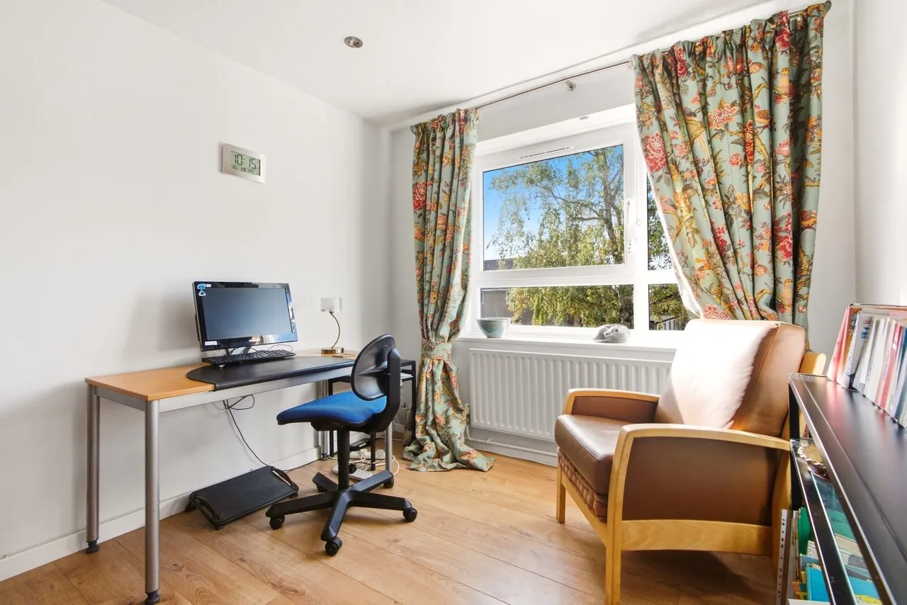 Beech Crescent, Wheathampstead, AL4, photo 4