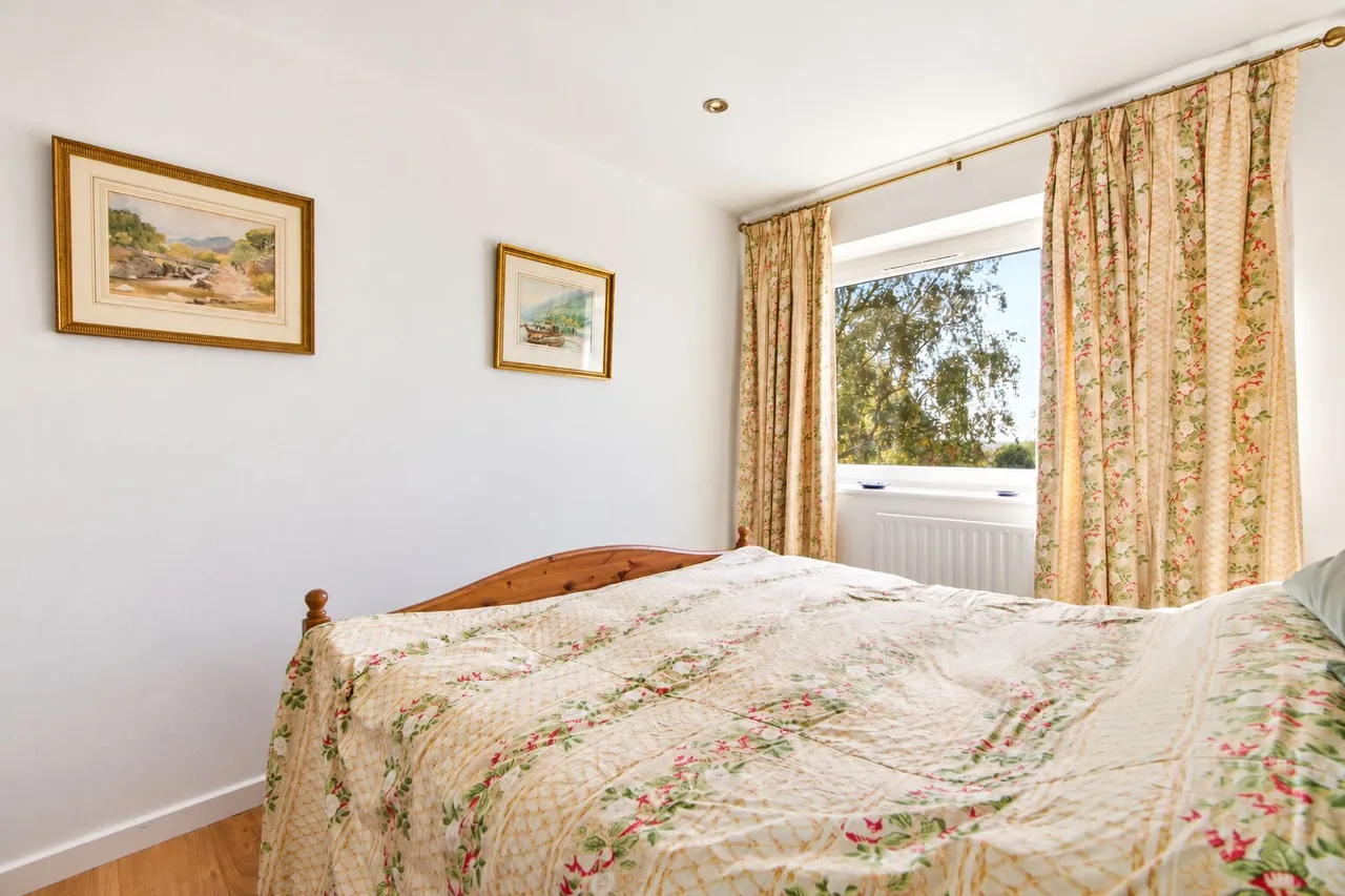 Beech Crescent, Wheathampstead, AL4, photo 8