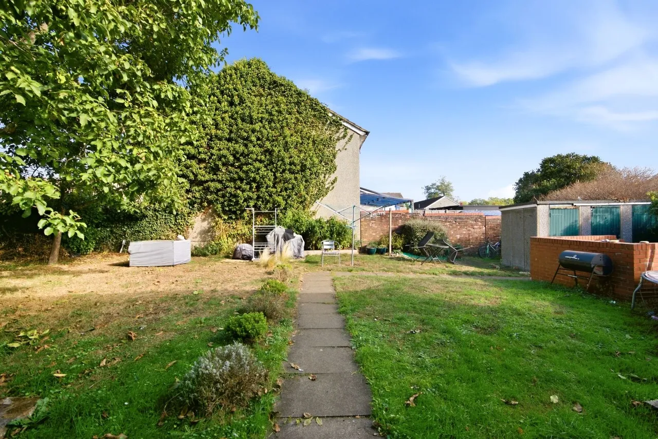 Beech Crescent, Wheathampstead, AL4, photo 10