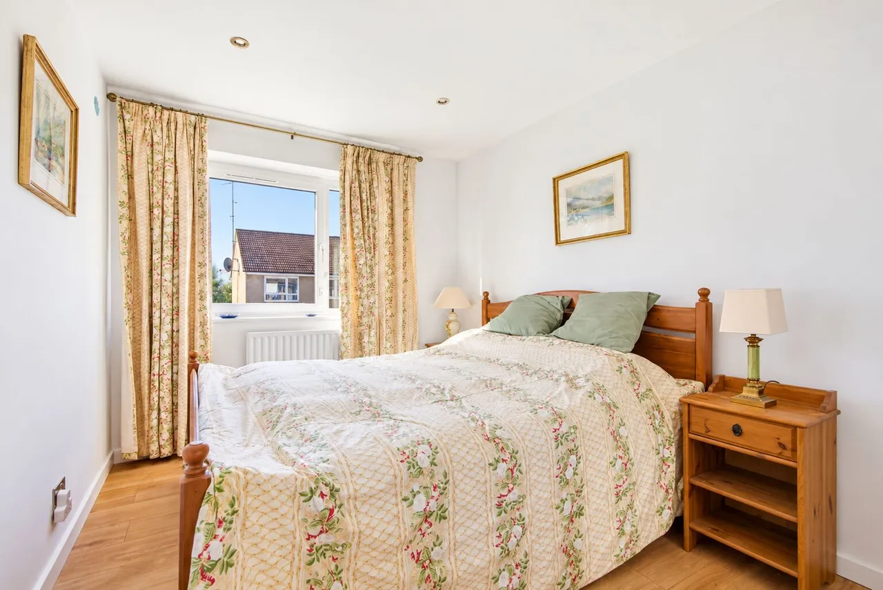 Beech Crescent, Wheathampstead, AL4, photo 7
