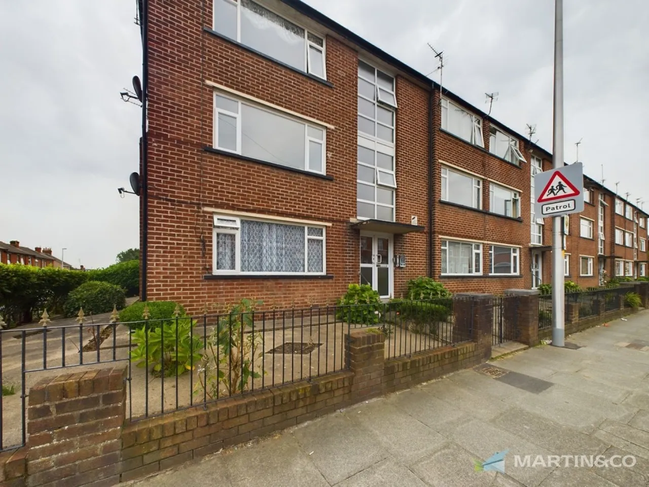 2 bed flat to rent, Grasmere Road, Blackpool, FY1