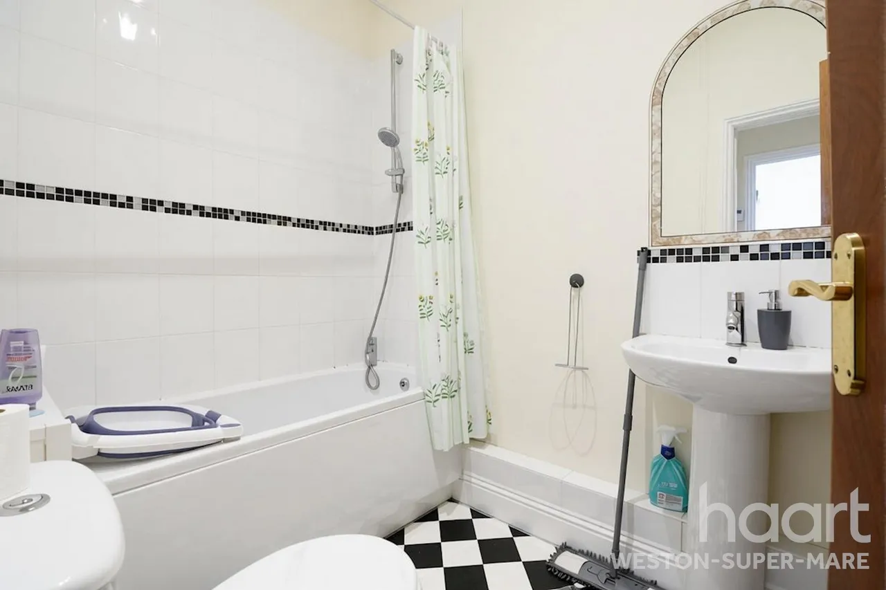 Beaconsfield Road, Weston-Super-Mare, BS23, photo 8